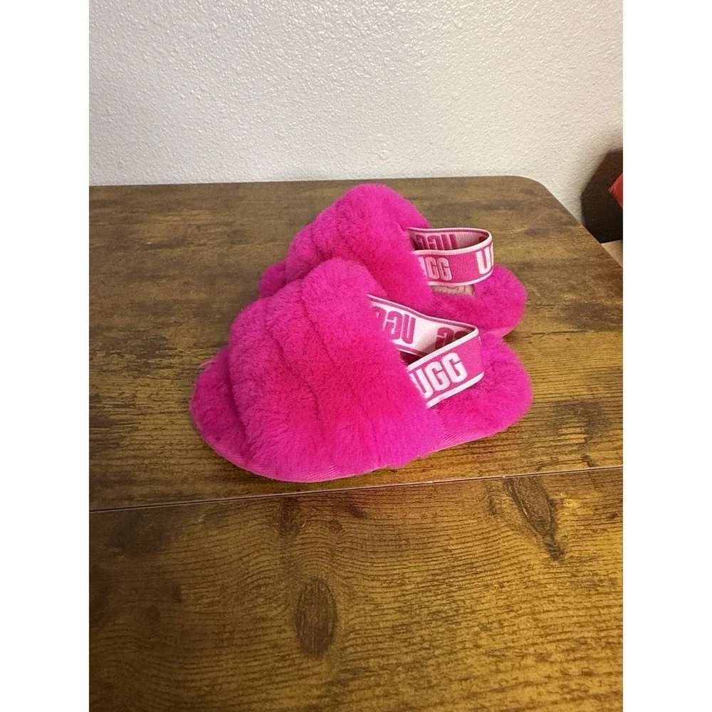 UGG Toddler Fluff Yeah Slipper‎ Slides Size 7 Hot Pink AS IS